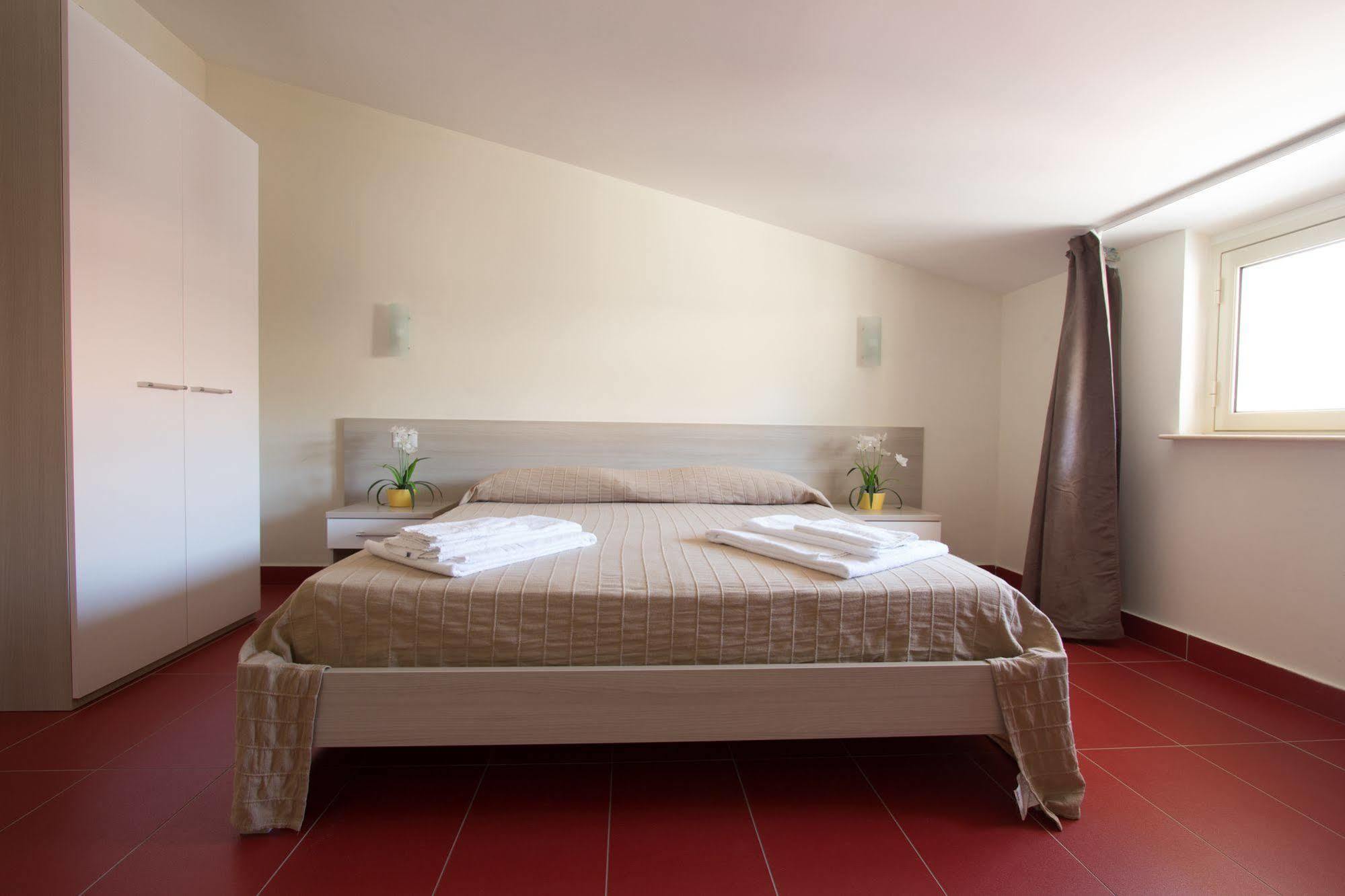 B&B Baglio Santa Croce ปอร์โต เอมเปโดเกล ภายนอก รูปภาพ